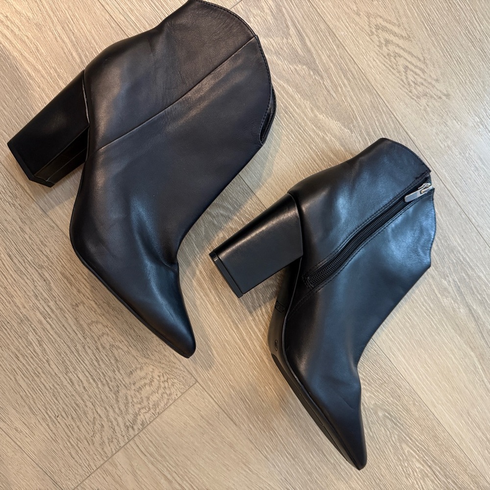 Nine West Sleek Black Ankle Booties